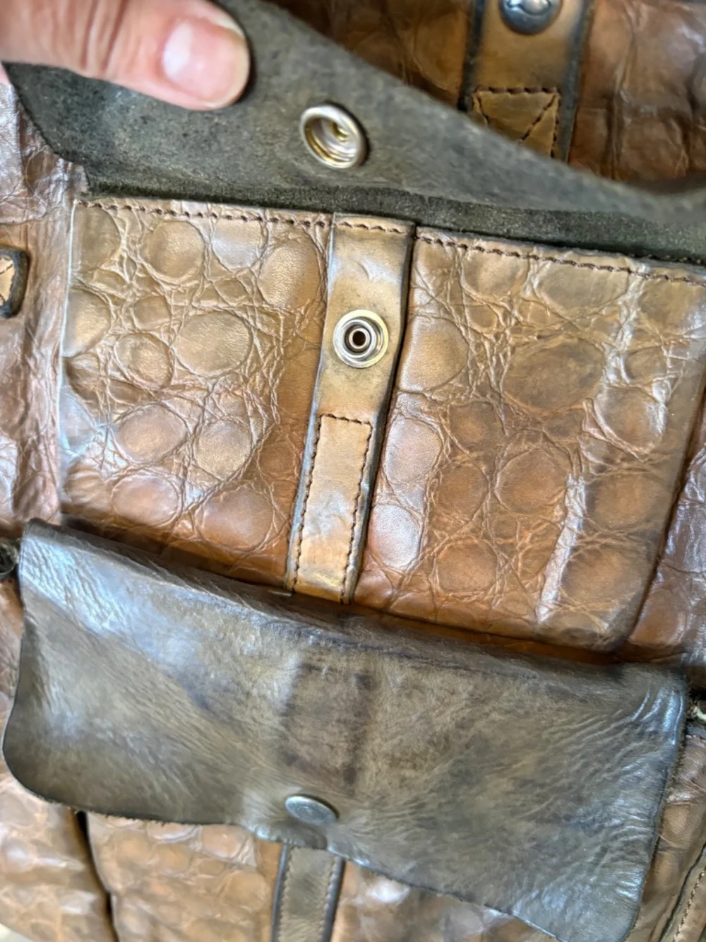 Campomaggi Tokyo Embossed Leather Shopping Tote in Verde Militare